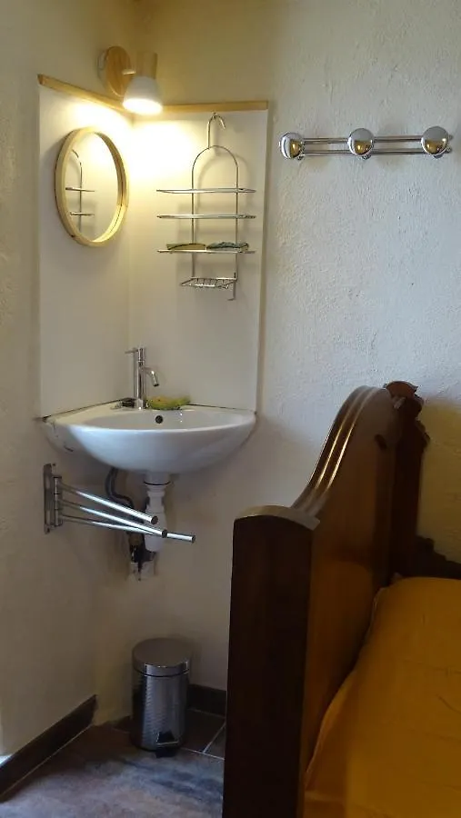 Hotel Gite De Chapeleche Les Glycines Gluiras
